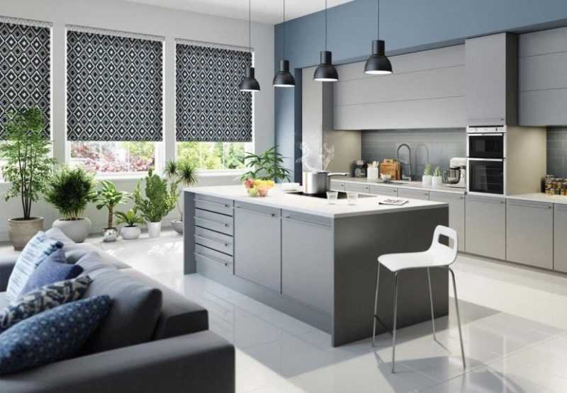 Как выбрать рулонные шторы на пластиковые окна