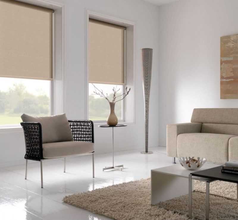 Как выбрать рулонные шторы на пластиковые окна