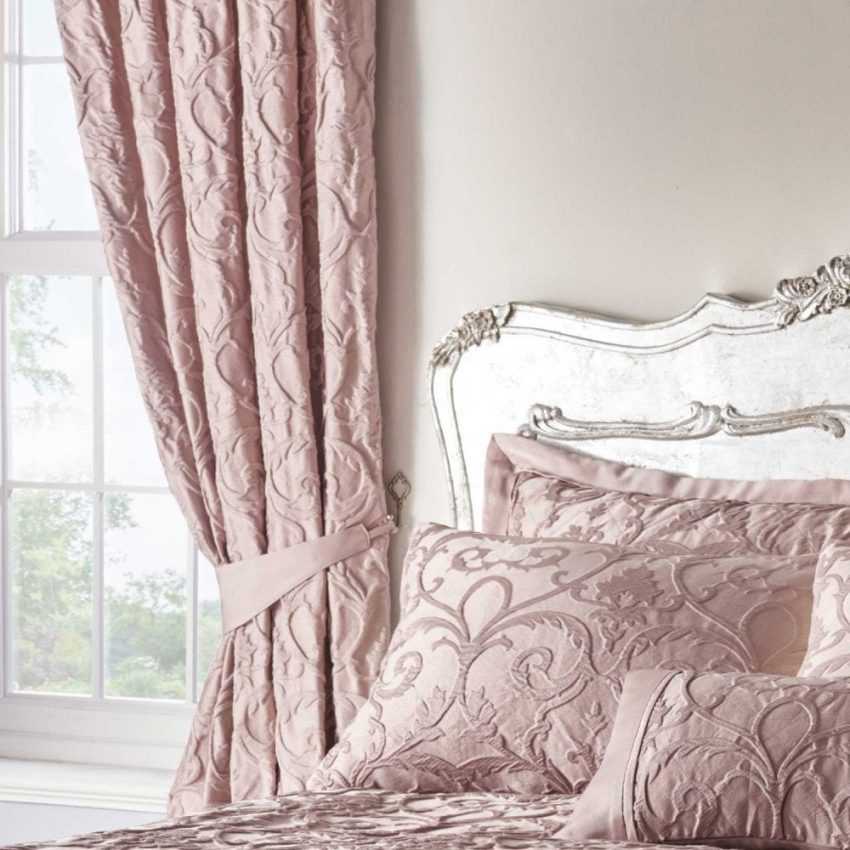 Красивые шторы в спальню: фото новинок дизайна и сочетания в интерьере спальни