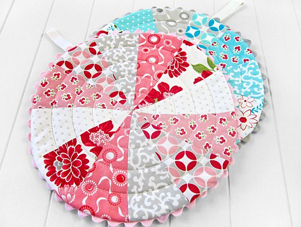 готовые прихватки из лоскутков