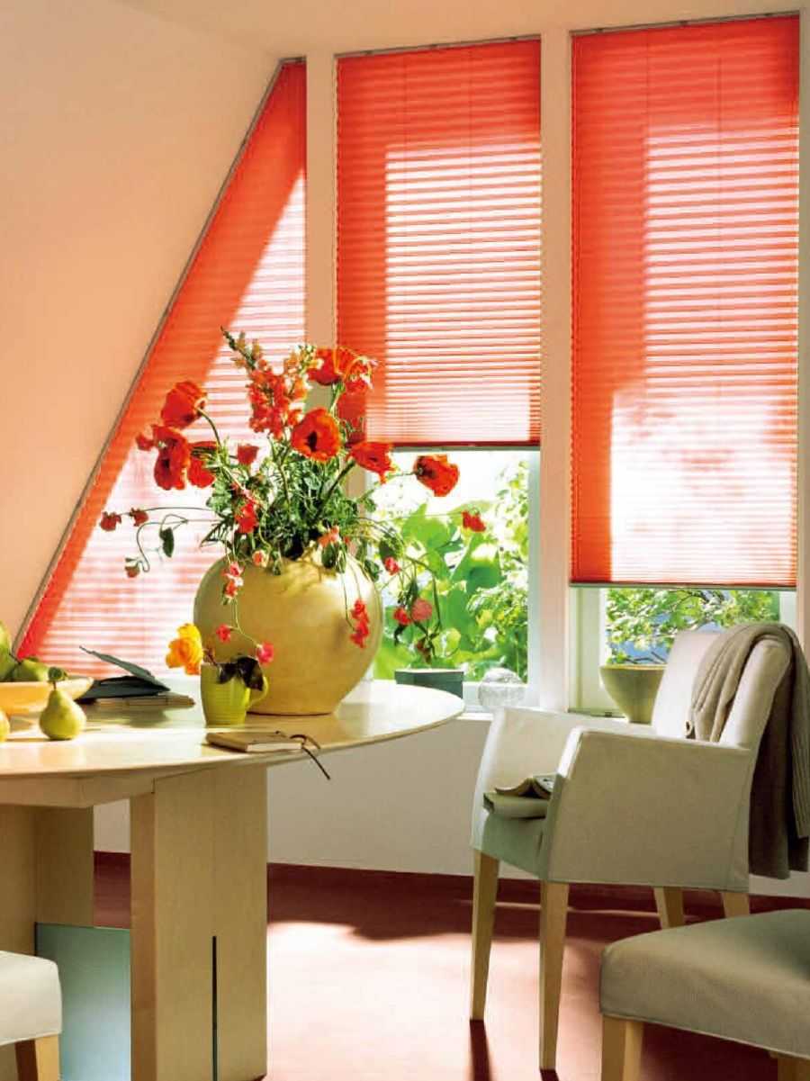 Сочный оранжевый цвет гостиной комнаты - апельсиновая радость