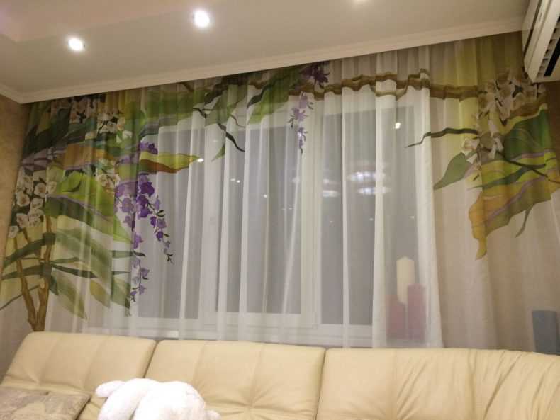 Тюль в гостиную: новинки красивого дизайна для зала