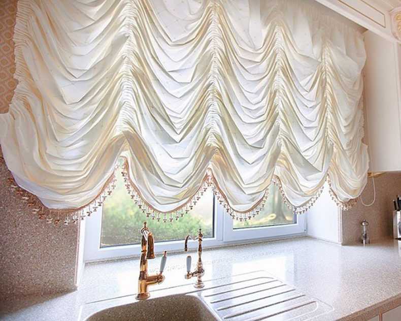 Модные шторы: примеры в интерьере