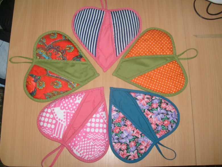 Прихватки своими руками: пошаговый мастер-класс по выкройке прихваток для кухни из ткани