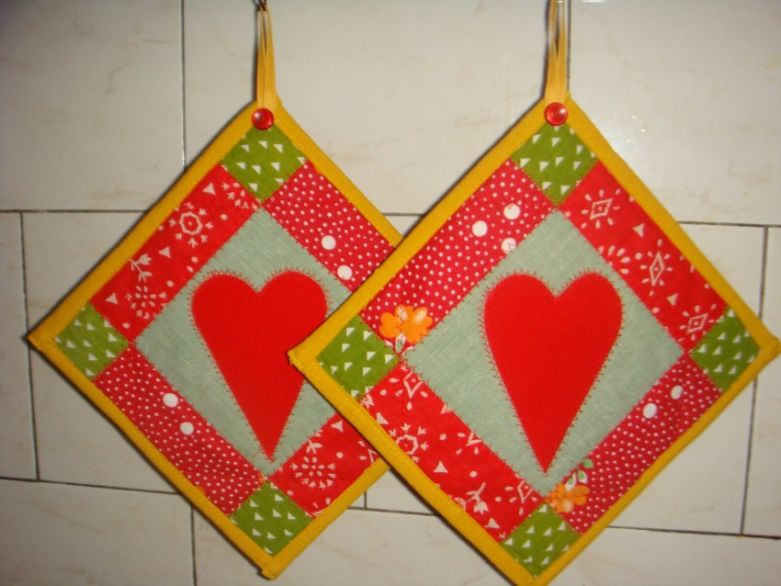 Прихватки своими руками: пошаговый мастер-класс по выкройке прихваток для кухни из ткани