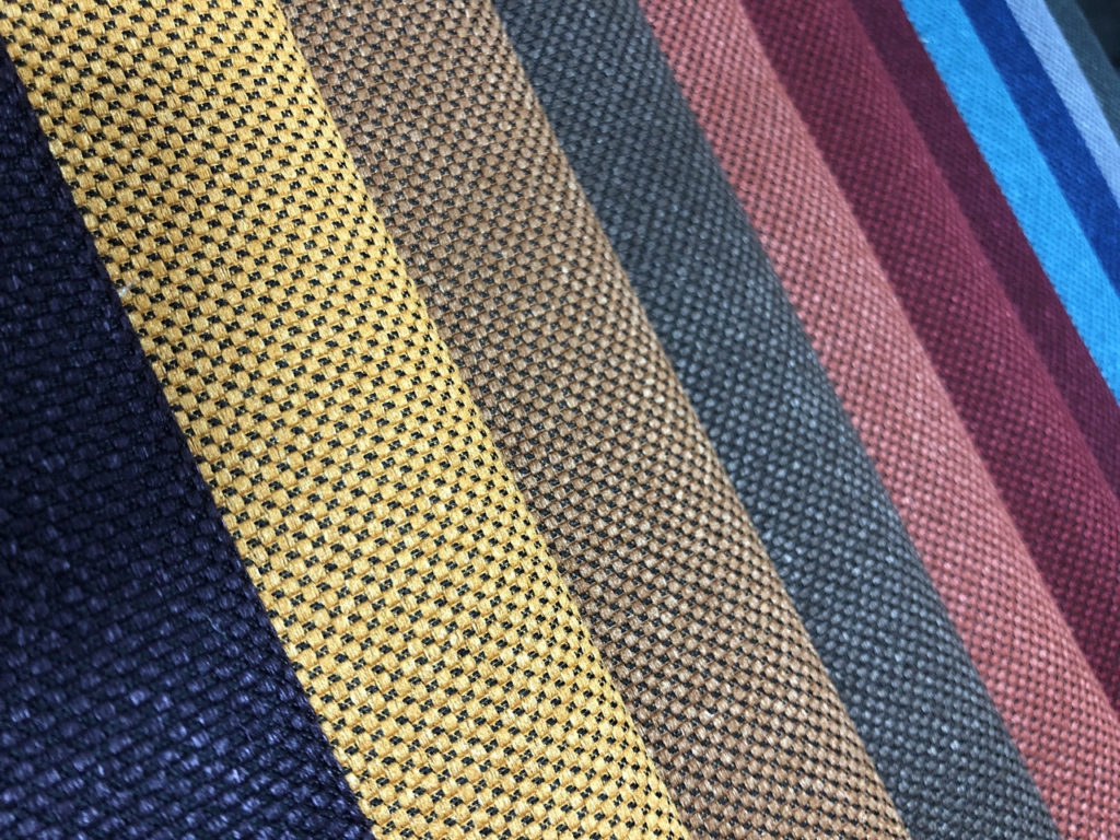 Что такое блэкаут или как выбрать светонепроницаемые шторы