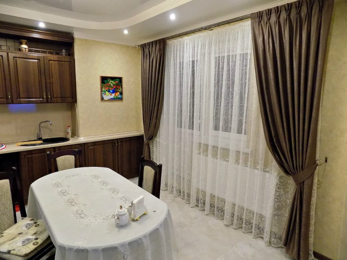 Тюль на кухню для пола и штор