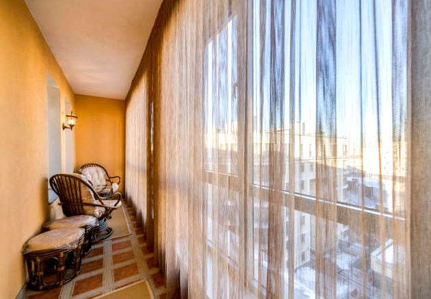 Выбираем шторы на лоджию