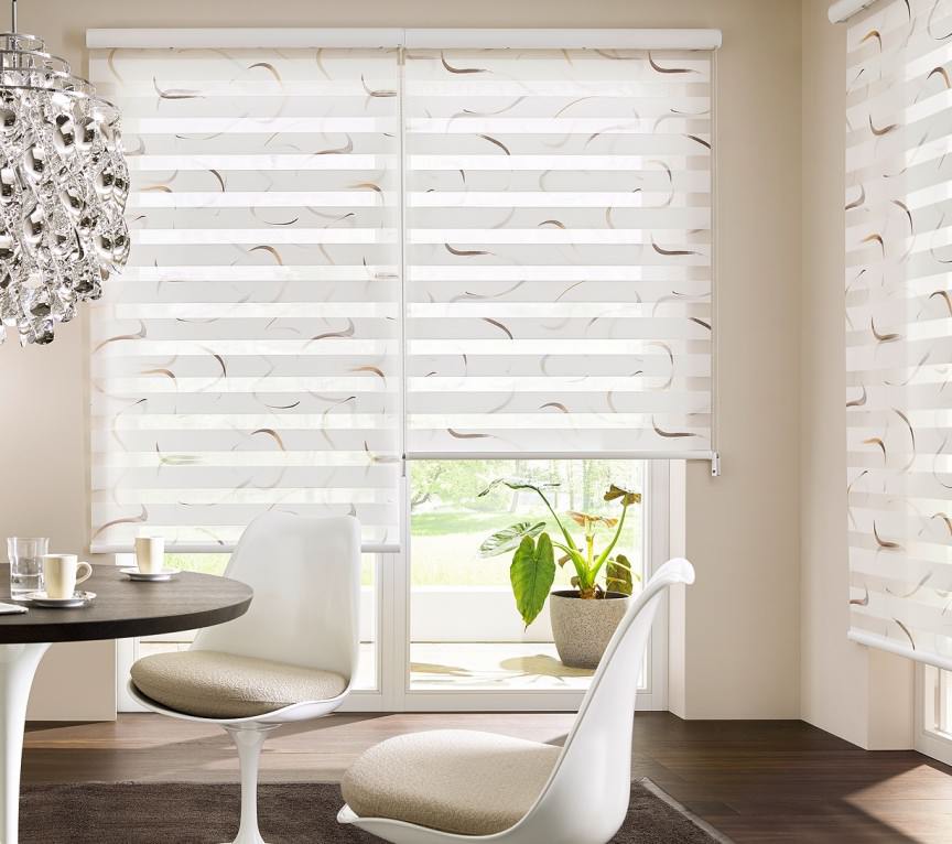 Широкие рулонные шторы белого цвета