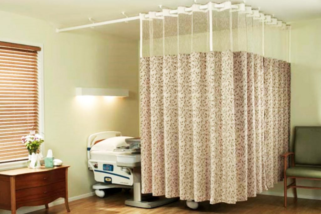 Занавески на дверной проем: декоративные, на магнитах от комаров, фото