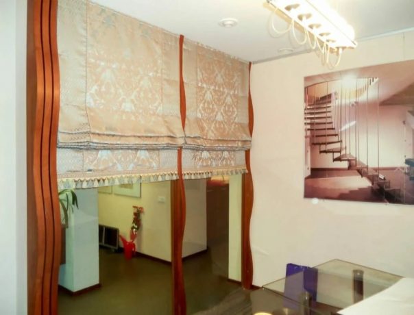 Занавески на дверной проем: декоративные, на магнитах от комаров, фото