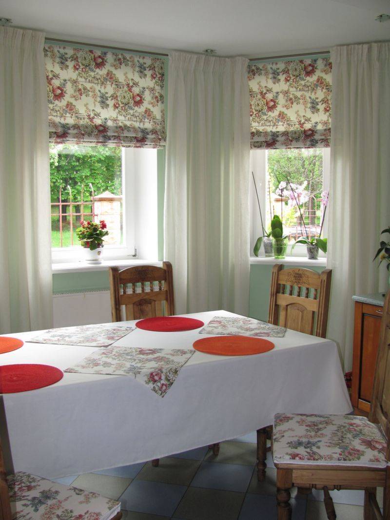 Шторы на кухню — лучшие идеи и новинки