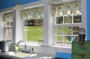 занавески-на-кухню-16-300x197.jpg