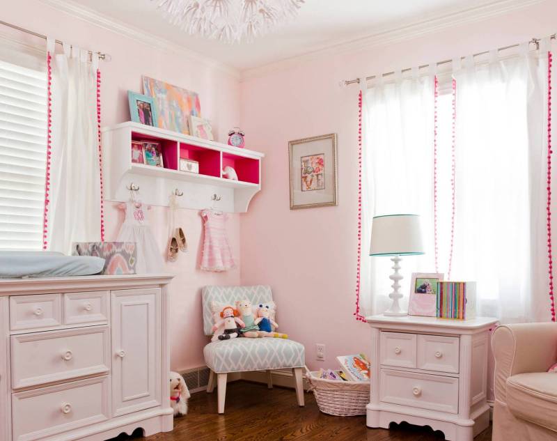 Короткие шторы на окна: дизайн занавесок до подоконника для гостиной, зала