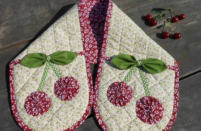 Прихватки своими руками: пошаговый мастер-класс по выкройке прихваток для кухни из ткани