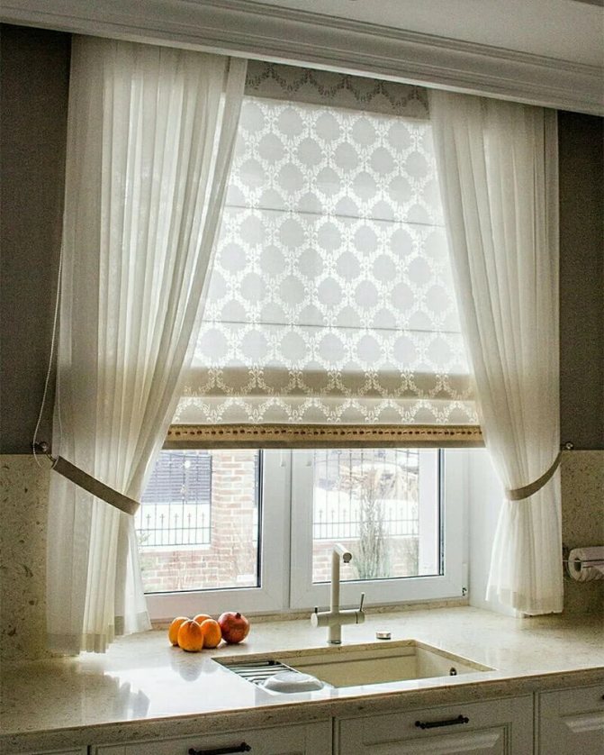 Сделать оконный проем на кухне