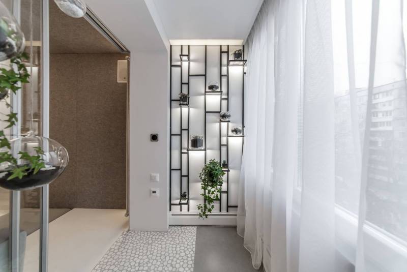 Шторы на балкон - современные варианты на раздвижные окна, выбор тюля, гардин, жалюзи, римских и рулонных штор