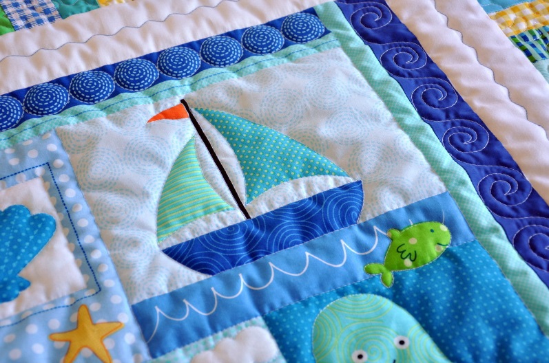 Как сшить одеяло для ребенка в стиле пэчворк своими руками: выбор декора, схемы для начинающих, пошаговая инструкция