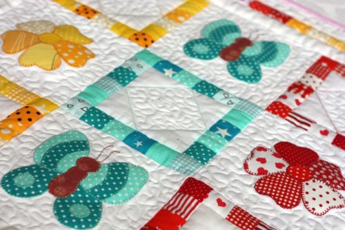 Как сшить одеяло для ребенка в стиле пэчворк своими руками: выбор декора, схемы для начинающих, пошаговая инструкция