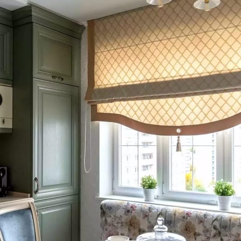 Шторы на кухню: фото самых стильных фасонов, модные цвета и узоры, советы по выбору