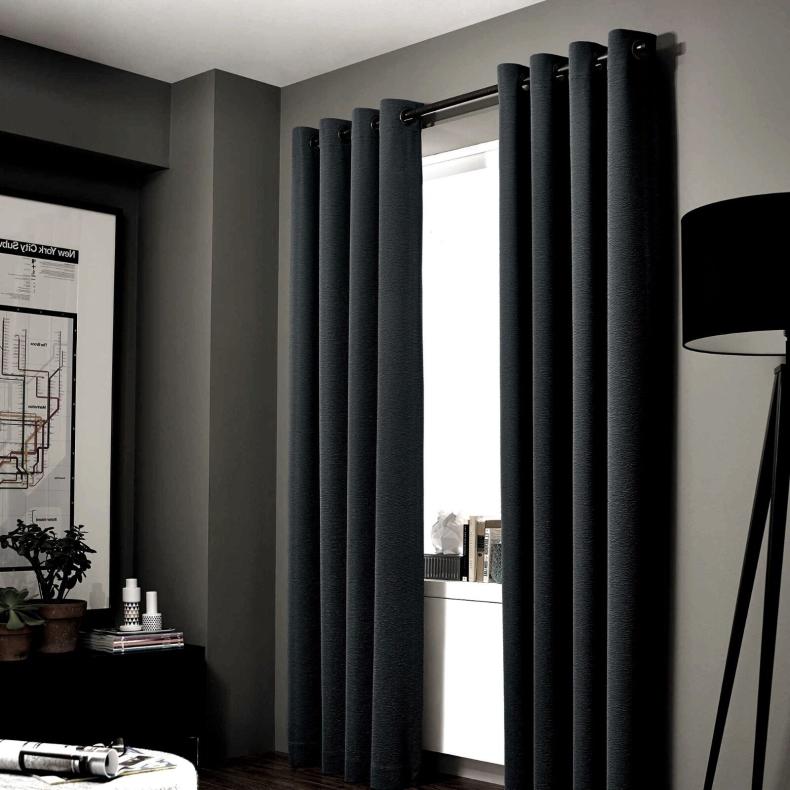 Шторы на люверсах в современном интерьере