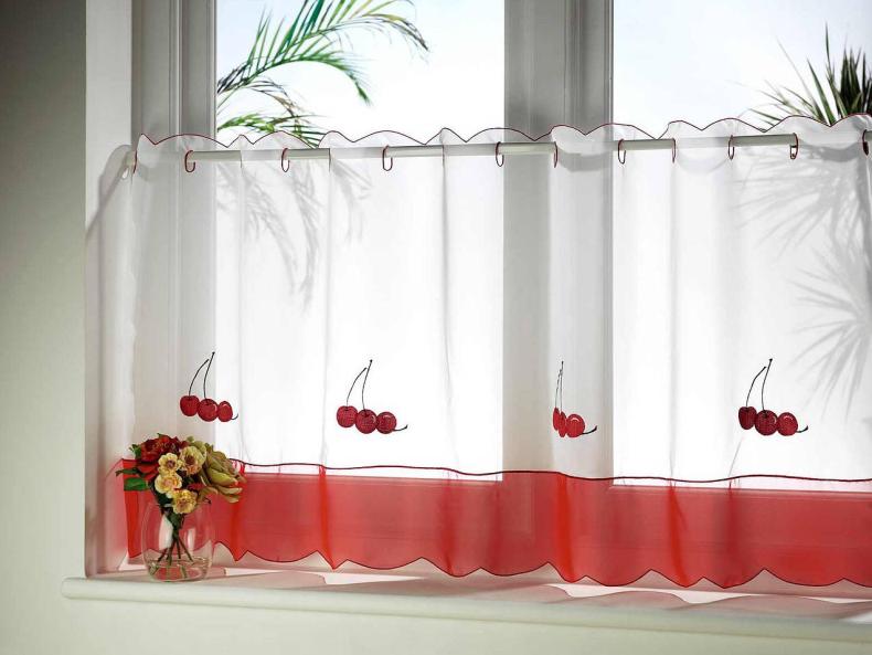 Шторы на дачу в деревянный дом на маленькие окна: оформление занавесками