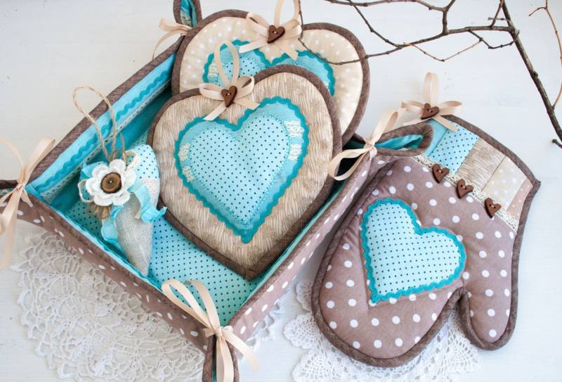 Прихватки своими руками: пошаговый мастер-класс по выкройке прихваток для кухни из ткани