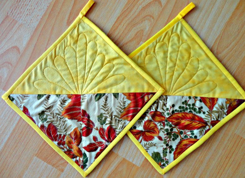 Прихватки своими руками: схемы с выкройками + мастер-класс, как сшить из лоскутов ткани в стиле пэчворк удобную прихватку в виде варежки