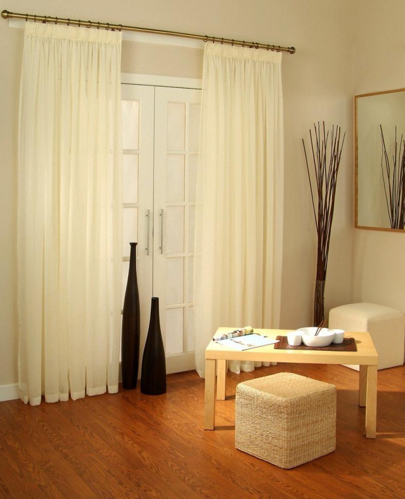 Тюль в гостиную: новинки красивого дизайна для зала