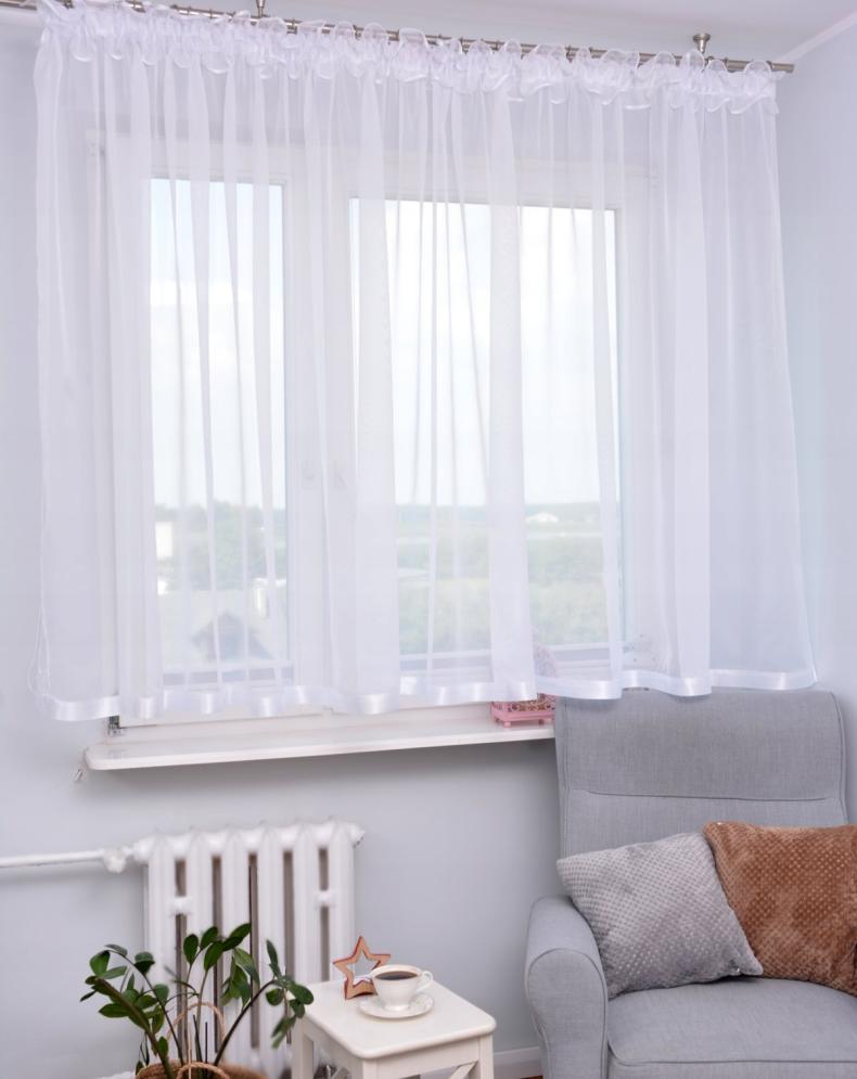 Тюль в гостиную: новинки красивого дизайна для зала