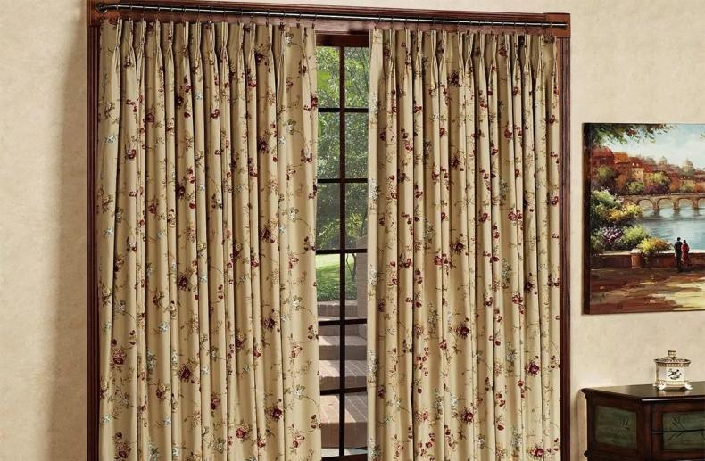 Занавески на дверной проем: декоративные, на магнитах от комаров, фото