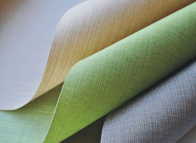 Какие шторы выбрать для лоджии, основные виды и как повесить