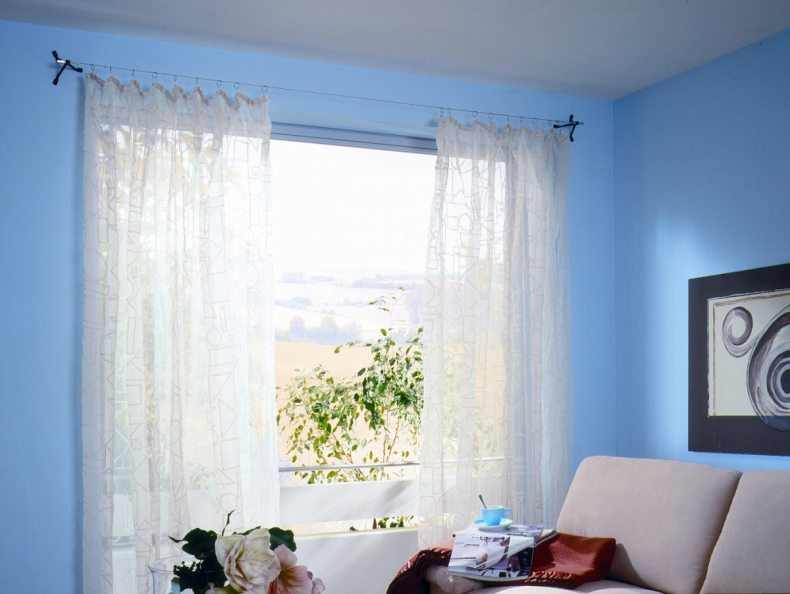 Струнные карнизы для штор: виды, преимущества, особенности