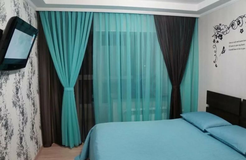 Бирюзовый цвет в интерьере: сочетания с другими цветами, идеи оформления для гостиной, спальни, кухни