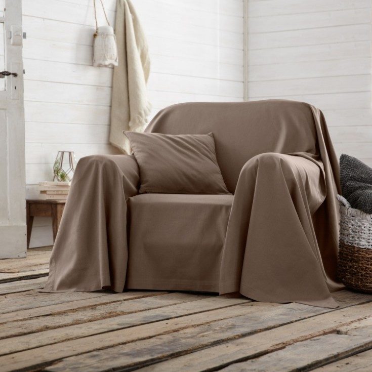 (+80 фото) Накидки на диван и кресло: виды, как выбрать