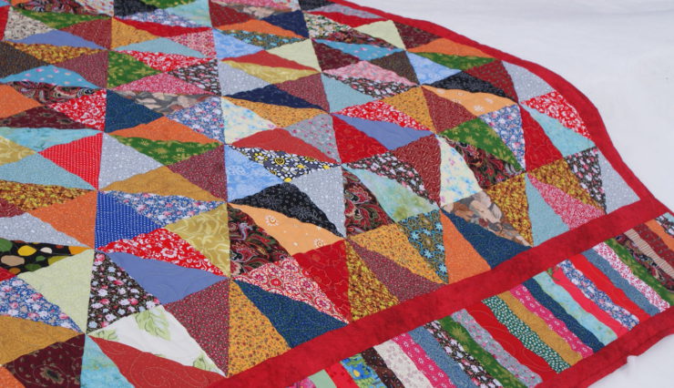 Лоскутное покрывало своими руками для начинающих: как легко сшить красивую вещь?