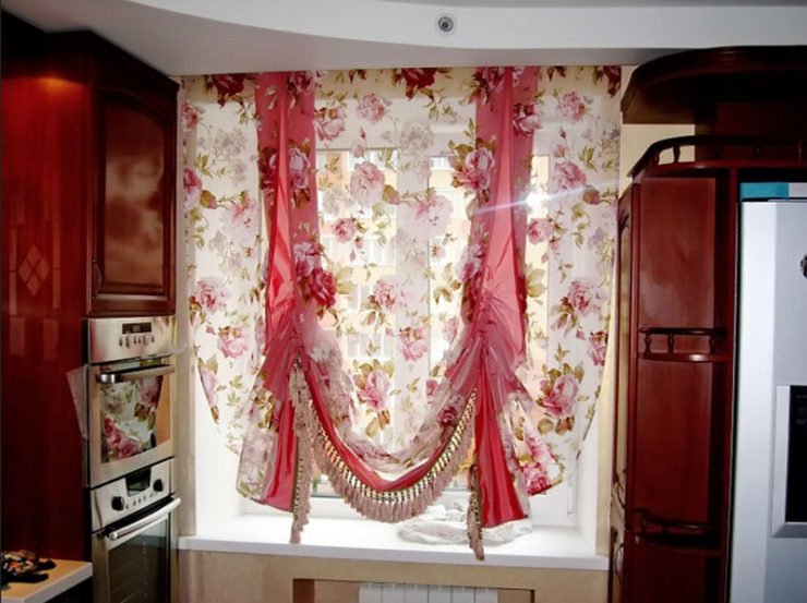 Шторы из органзы на кухню или в гостиную, модели занавесок