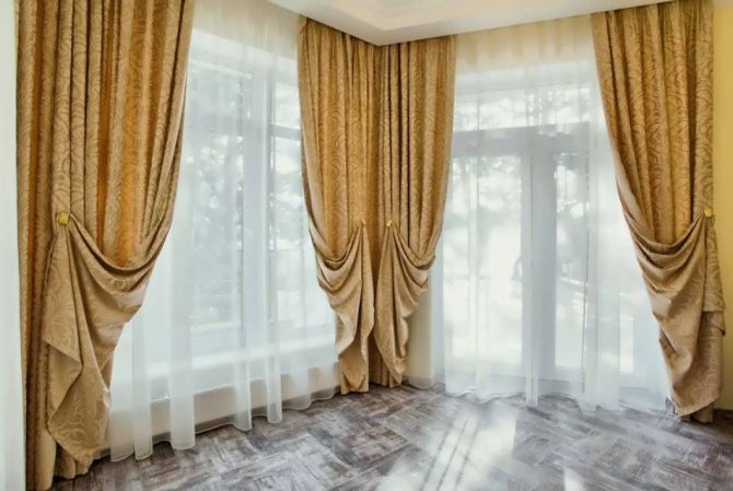 Прихваты для штор – практичный и стильный аксессуар в современном интерьере, оригинальные держатели: разновидности и стилевые решения