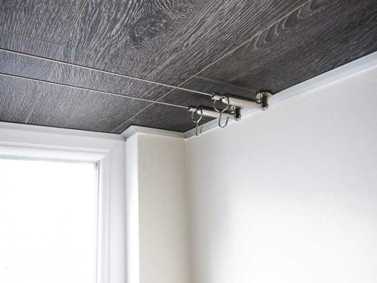 Шторы на потолочном карнизе в интерьере: виды, размер