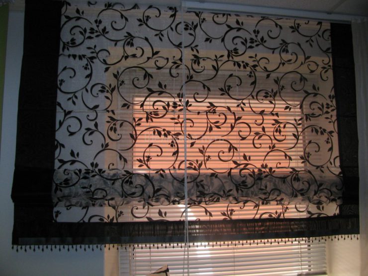 Шторы из органзы на кухню или в гостиную, модели занавесок