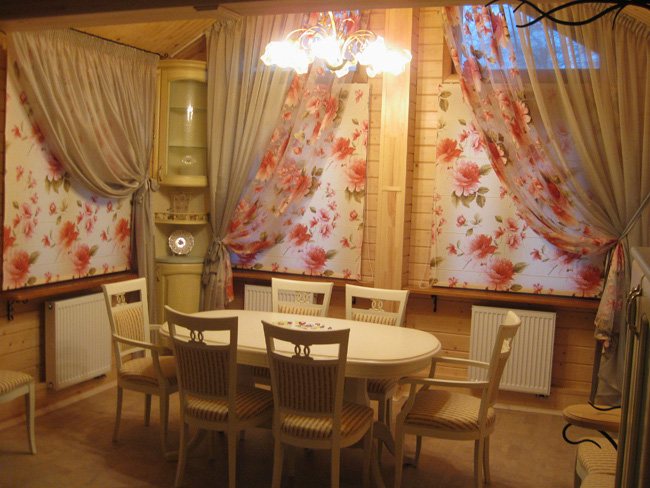 шторы на маленькие окна фото идеи