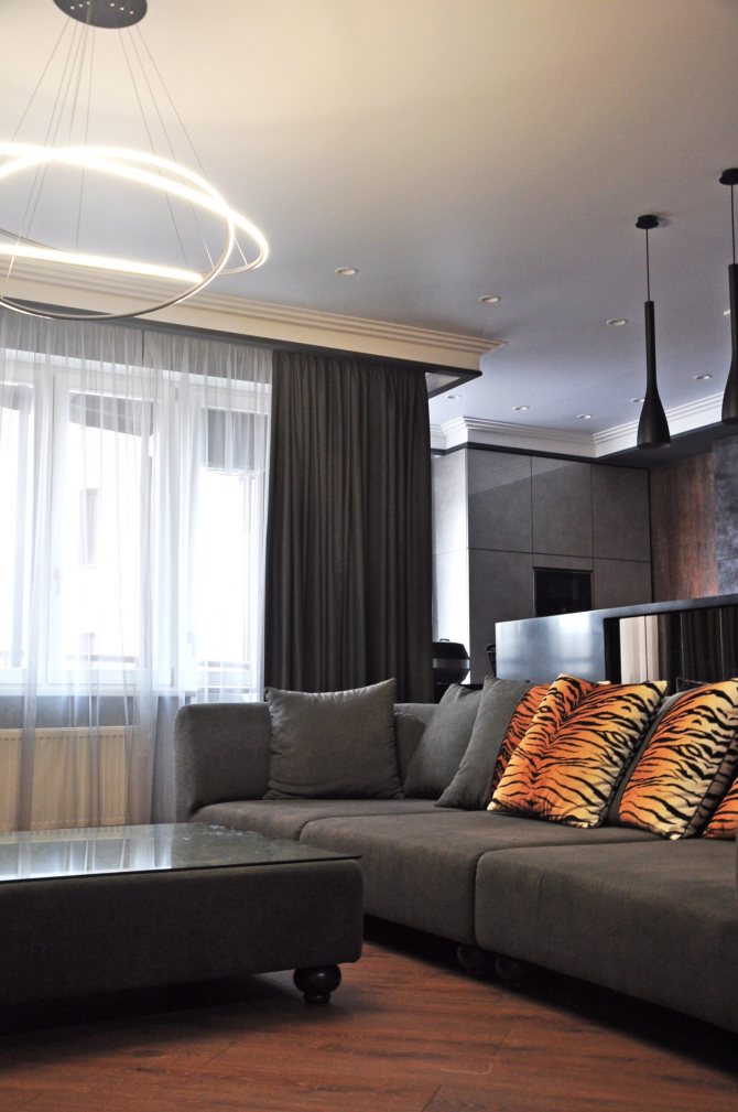 шторы в тон дивану