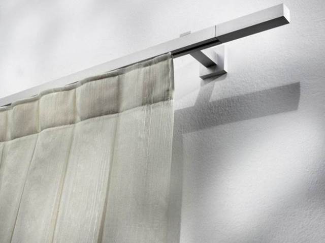 Потолочные плинтуса из пенопласта и полиуретана - какие из них выбрать