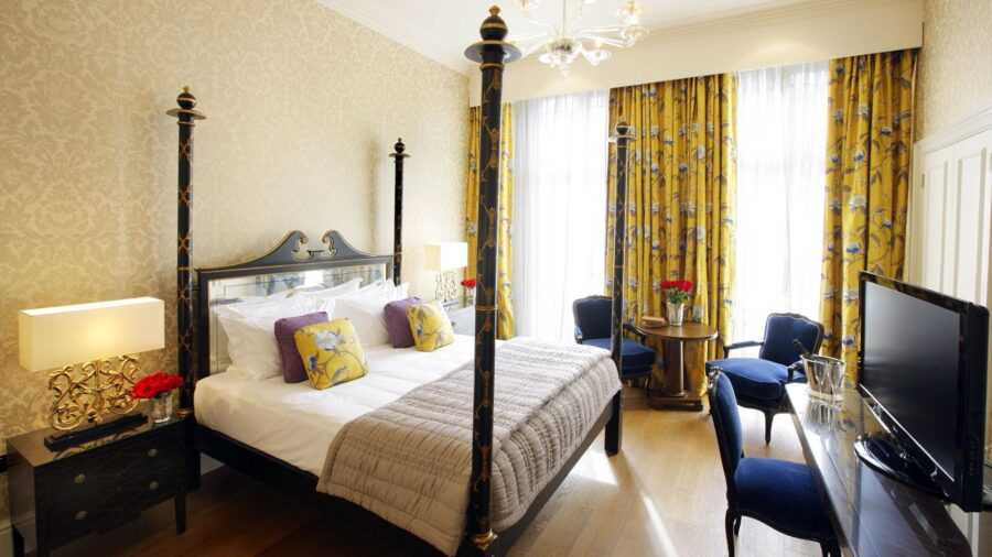 Шторы к желтым обоям какой цвет подойдет в спальню, гостиную