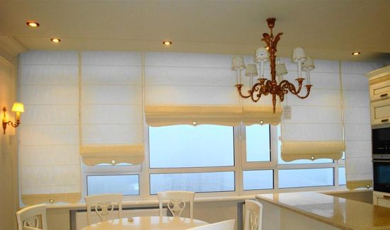 belye-rimskie-shtory_5