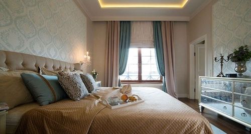 Коричнево-бежевые шторы в интерьере в тон мебели