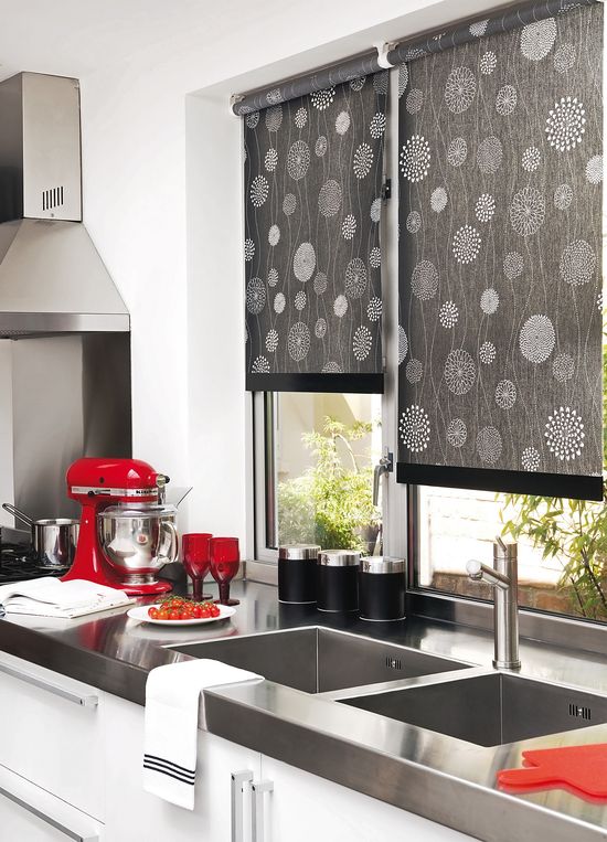 chernye-shtory-na-kuhnyu_12