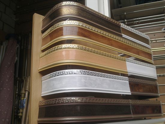 Цветовые вариации потолочных карнизов