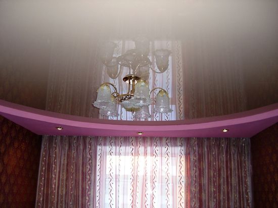 karnizy-pod-natyazhnye-potolki_3