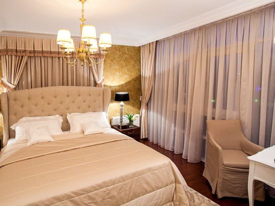 krasivye-shtory-v-spalnyu_7